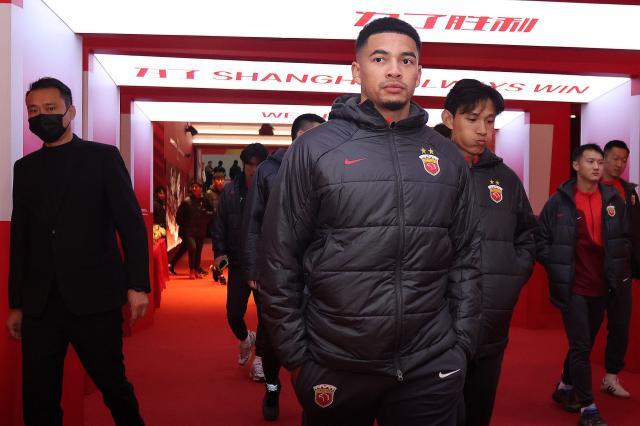 开云官网首页-超级杯新败后海港残阵东征 两将停赛蒋光太恐缺阵