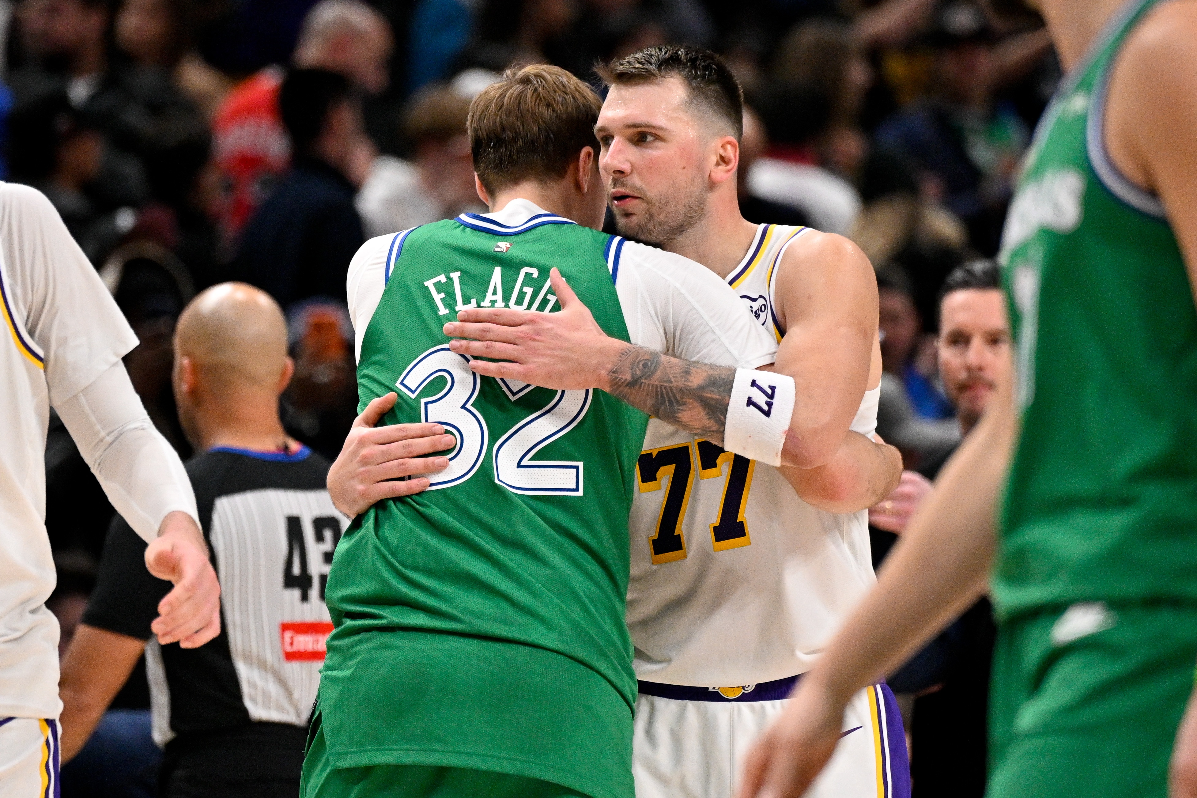 开云官网首页-NBA“返乡”大乱斗:东契奇弗拉格聚首 詹欧合体 马刺&雷霆太炸裂